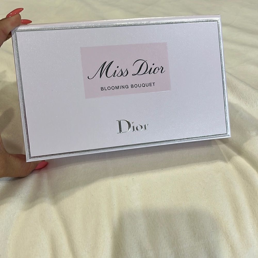 Dior box 